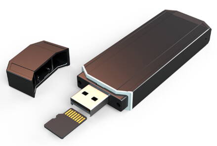 WiFi kamera skrytá v USB flash disku